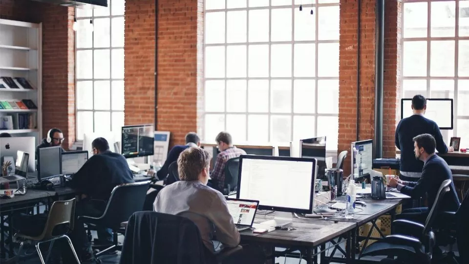 Как выбрать веб-студию в Холмске по кейсам