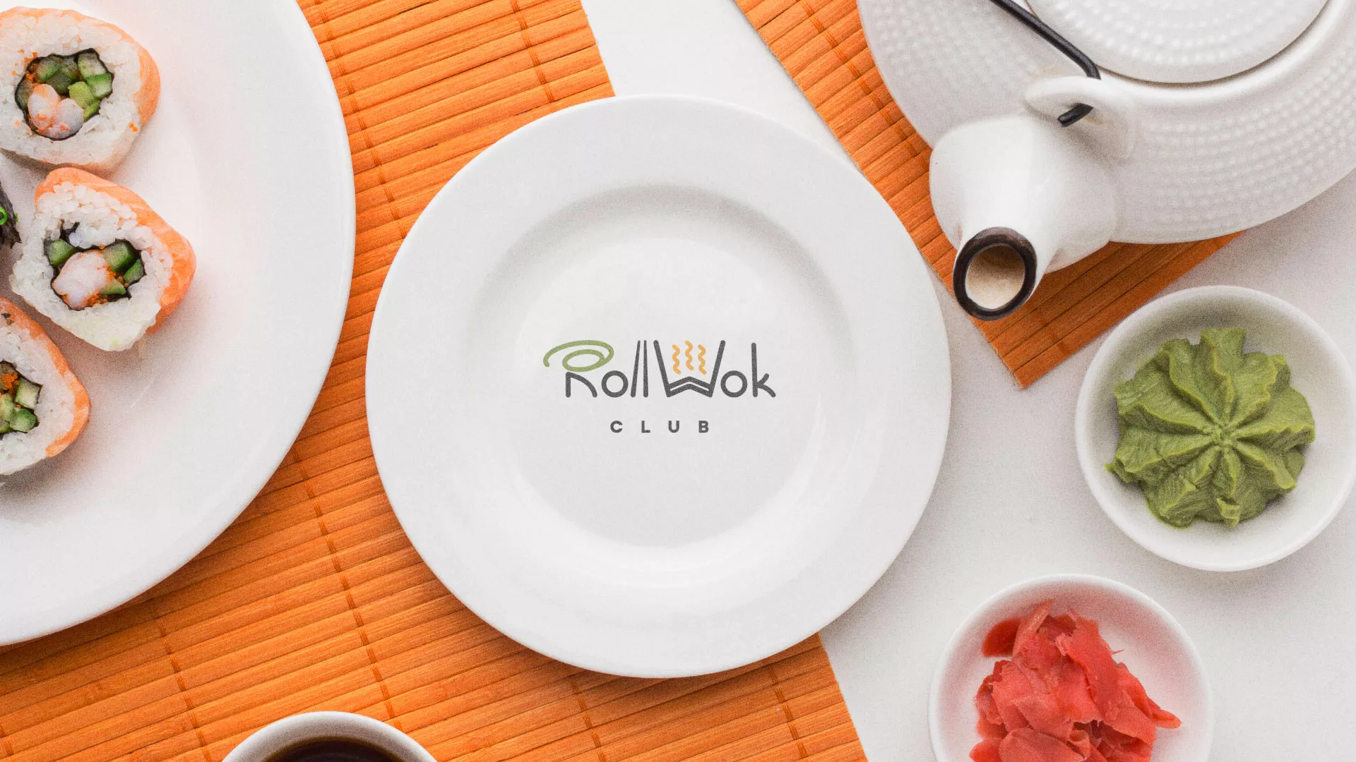 Разработка логотипа и фирменного стиля в Холмске для суши-бара «Roll Wok Club» Разработка логотипа и фирменного стиля в Холмске для суши-бара «Roll Wok Club»